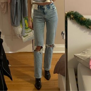 Abercrombie Ultra High Rise 90s Straight Jeans